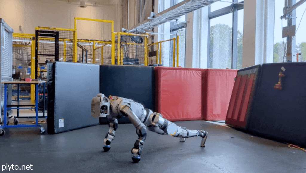 Atlas robot doing pushups